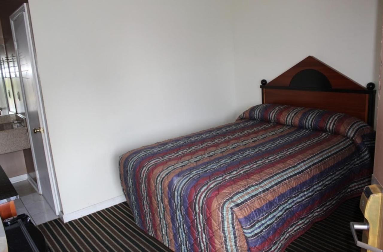 Economy Inn Augusta Exteriör bild